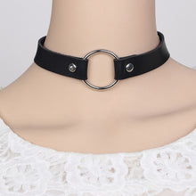 Load image into Gallery viewer, Heart Circle Necklace